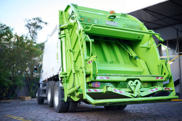 Best Yard Waste Removal  in Head Of The Harbor, NY